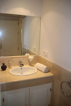 Apartment, 2 Bedrooms, Patio | Bathroom - Garden Apt In Los Pinos, Los Arqueros Golf (Benahavis)