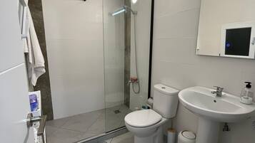 Rumah, 3 kamar tidur, balkon, pemandangan kota | Kamar mandi