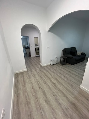 Ferienhaus, 3 Schlafzimmer, Balkon, Stadtblick | Wohnbereich
