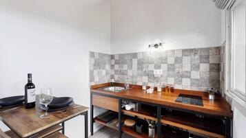 Apartment, 1 Bedroom, Patio, Mountain View | Interior
