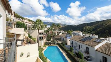 Apartament, 3 dormitoris, terrassa, vistes a la muntanya | Piscina | Piscina a l'aire lliure