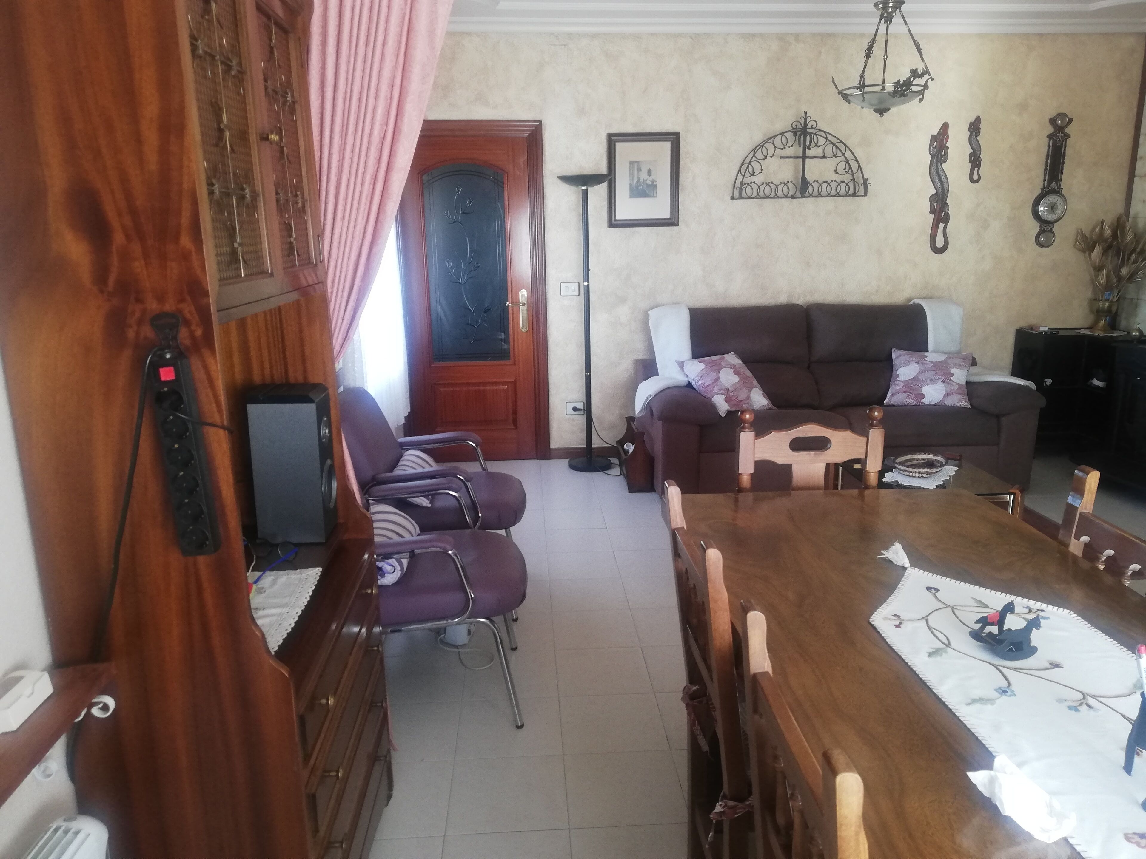 House, 3 Bedrooms, Smoking, Garden View | Living room