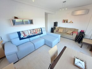 Living room - Apartament Coral lll Rental Holidays Ref 035 (Oropesa del Mar)