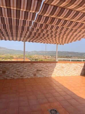 Apartment, 2 Bedrooms, Smoking, Balcony | Teres/patio