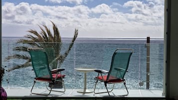 Apartment, 3 Bedrooms, Balcony, Ocean View | Terrace/patio