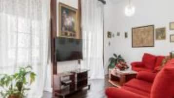 Loft, 3 Bedrooms, Accessible, Smoking | Lounge