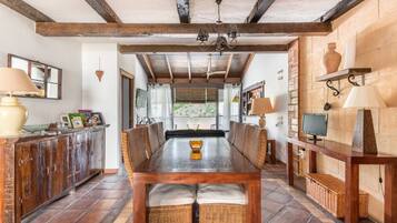 Casa, 3 dormitoris, balcó | Interior