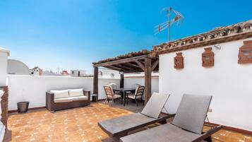 Casa, 3 dormitoris, balcó | Servei de restauració a l'aire lliure