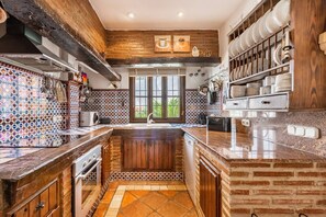 Huis, 3 slaapkamers, balkon | Privékeuken