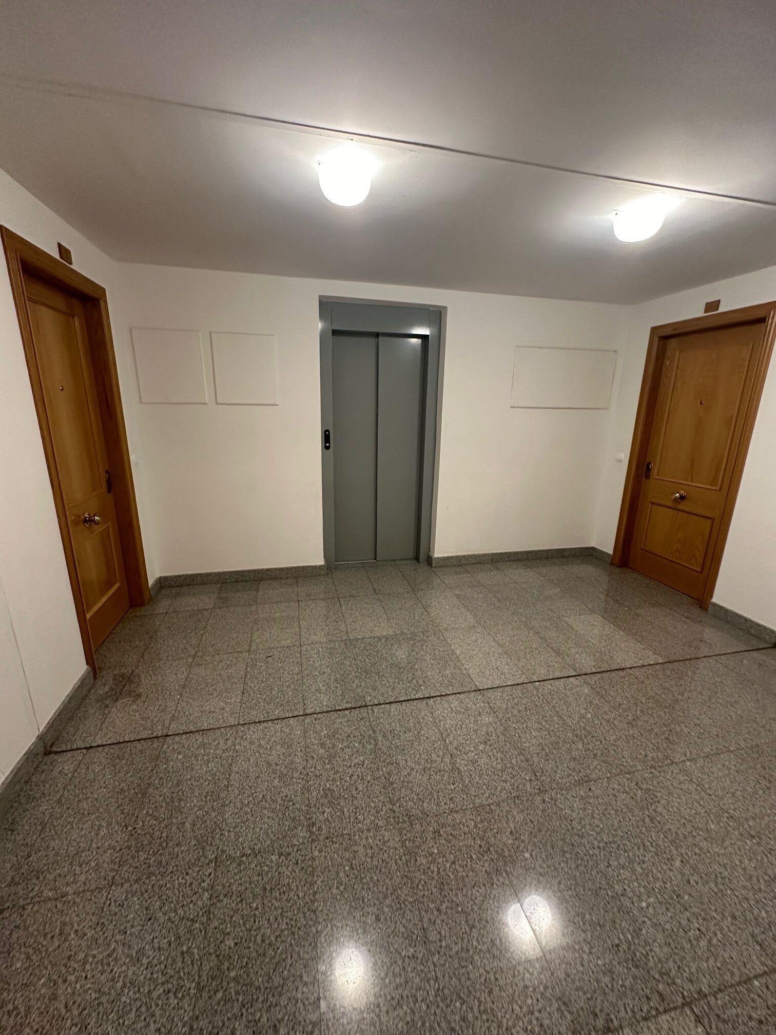 Loft, 1 habitación, balcón, vistas a la ciudad | Entrada al alojamiento