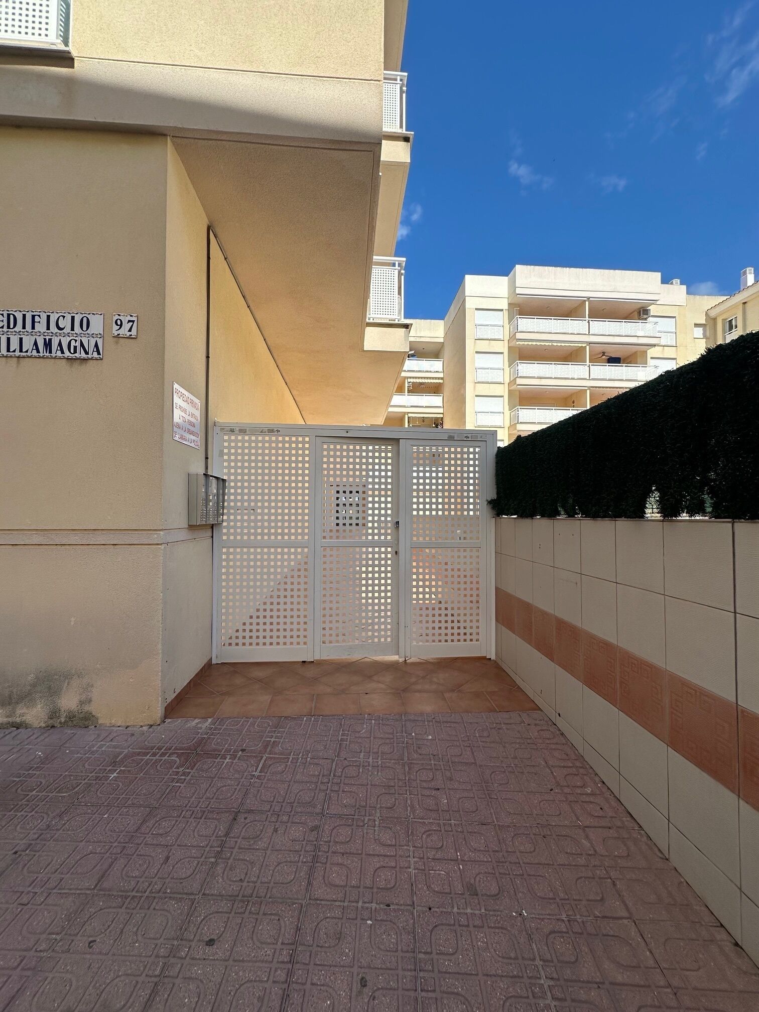 Loft, 1 habitación, balcón, vistas a la ciudad | Entrada al alojamiento