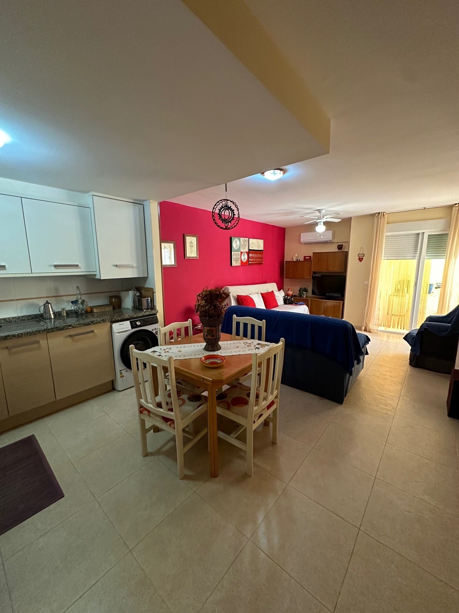 Loft, 1 habitación, balcón, vistas a la ciudad | Servicio de la habitación
