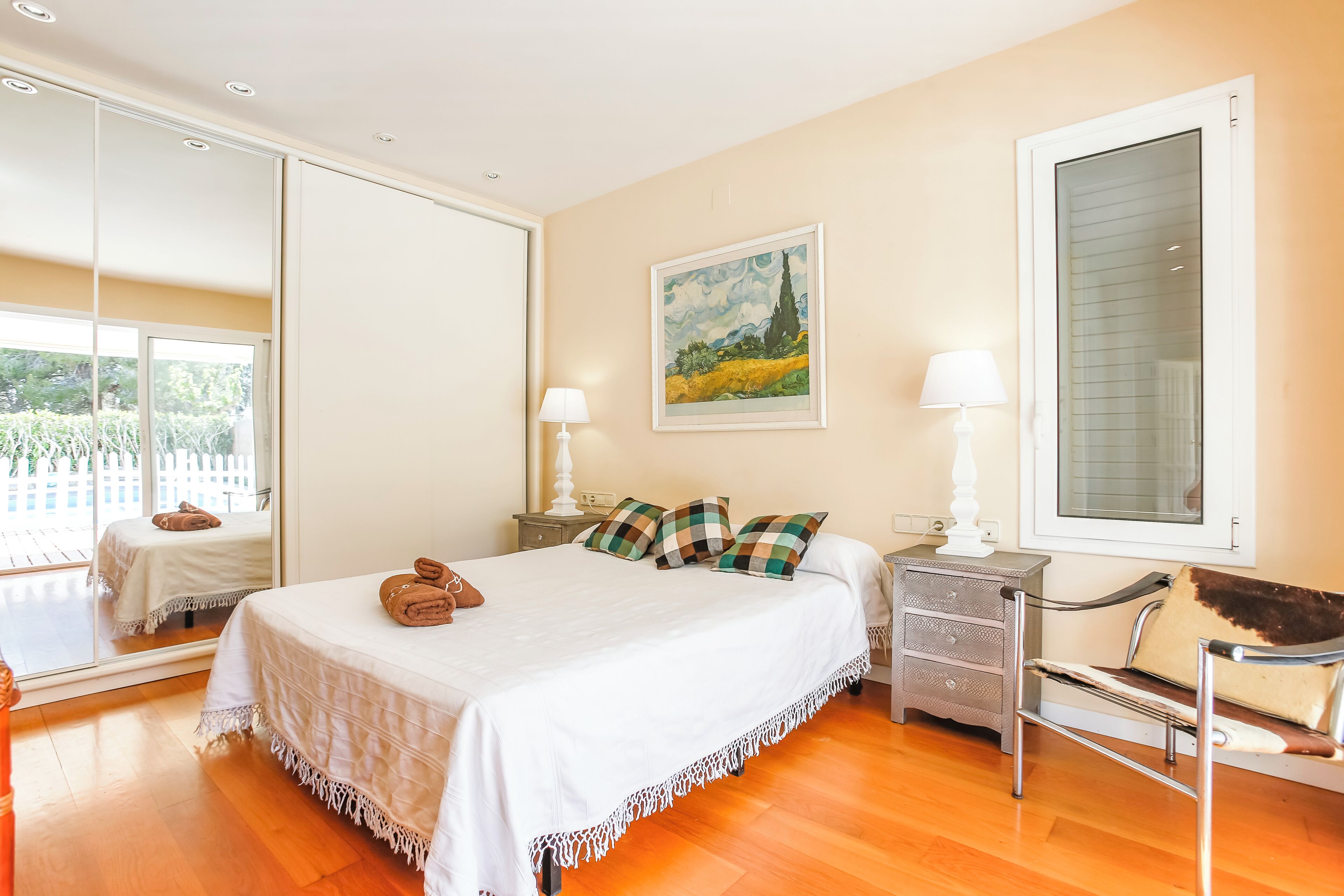 5 bedrooms