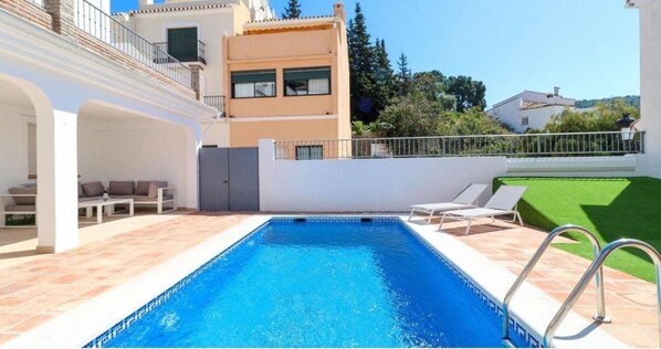 House, 4 Bedrooms, Private Pool, Garden View | Pool | Outdoor pool