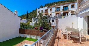 House, 4 Bedrooms, Private Pool, Garden View | Outdoor dining - Benahavis Village House Sleeps 8 (Benahavis)