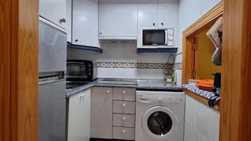 Apartamento, 1 habitación, fumadores, patio | Lavandería