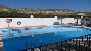 Casa, 2 habitaciones, para fumadores, Terraza | Alberca | Alberca al aire libre