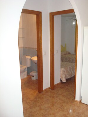 House, 2 Bedrooms, Smoking, Terrace | Bathroom