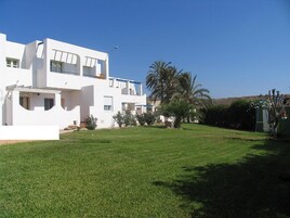 Casa, 2 habitaciones, fumadores, terraza | Jardín