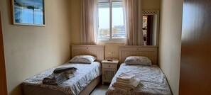 Apartment, 2 Bedrooms, Accessible, Smoking