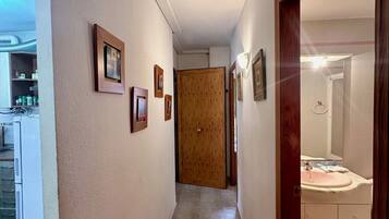 Apartament, 2 dormitoris, fumadors, terrassa | Interior