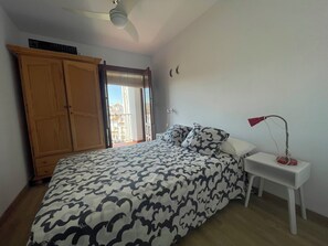 Apartment, 3 Bedrooms, Smoking, Balcony