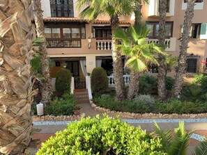 Apartamento, 1 habitación, piscina privada, vistas al jardín | Entrada al alojamiento