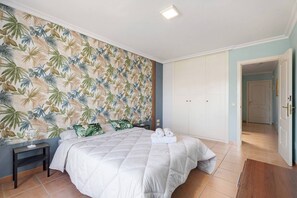 Apartment, 2 Bedrooms, Balcony, Ocean View | 2 bedrooms