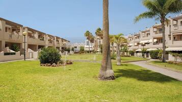 Căn hộ, 2 phòng ngủ, ban công, quang cảnh biển | Ngoại thất