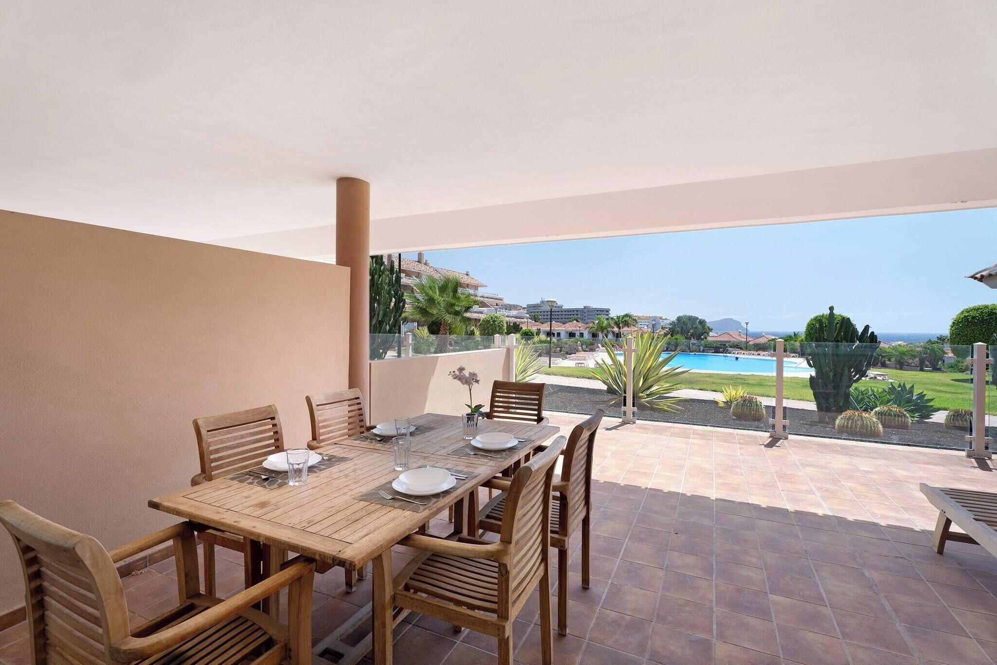 Apartment, 2 Schlafzimmer, Stadtblick | Speisen im Freien