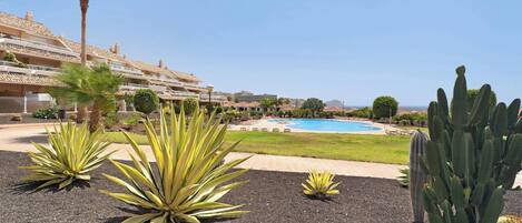 Leilighet, 2 soverom, byutsikt | Overnattingsstedets uteområder