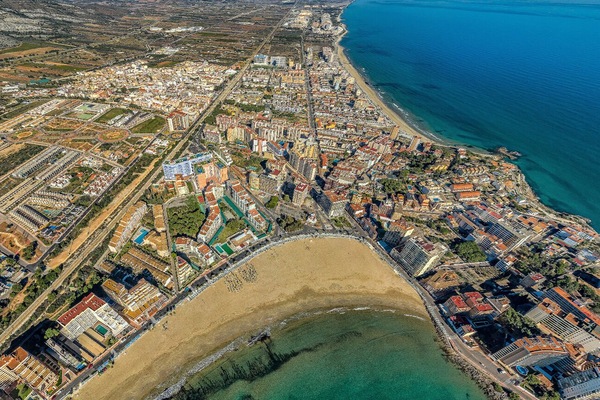 Apartment, 2 Bedrooms, Smoking, Terrace | Beach | Beach nearby