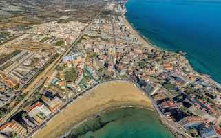 Apartamento, 2 habitaciones, fumadores, terraza | Playa | Ubicación cercana a la playa