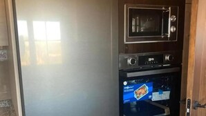 House, 4 Bedrooms, Accessible, Smoking | Private kitchen - Casa Rural Cruz Pinta Murtas, Granada, España (Murtas)