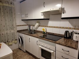 Apartamento, 2 habitaciones, balcón | Interior