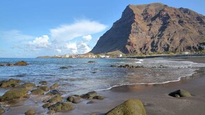 Căn hộ, 3 phòng ngủ, ban công, quang cảnh vườn | Bãi biển