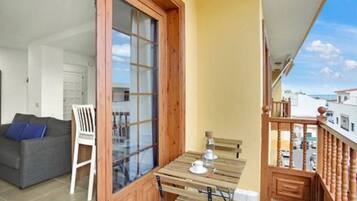 Apartemen, 3 kamar tidur | Tempat makan outdoor