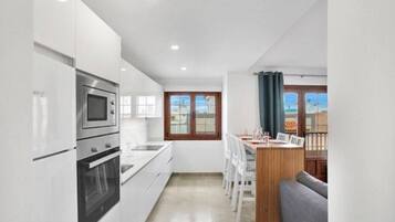 Apartemen, 3 kamar tidur | Lounge