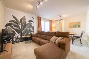 Appartement, 2 slaapkamers, toegankelijk voor mindervaliden, balkon | Woonkamer