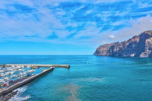 Apartment, 2 Bedrooms | Marina - Los Gigantes Sea View (Santiago del Teide)