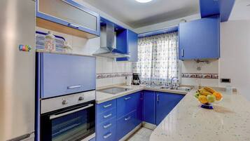 Apartamento, 2 habitaciones, balcón | Interior