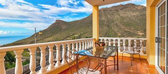 Beautiful Arianny House With Pool