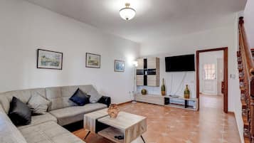 Departamento, 3 habitaciones, balcón, vista a la montaña | Servicios de la habitación