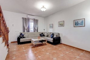 Living room - Beautiful Arianny House With Pool (Arona)