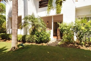 Apartment, 2 Bedrooms | Garden - Avalon Apt Costalita Close To The Beach And Golf (Estepona)