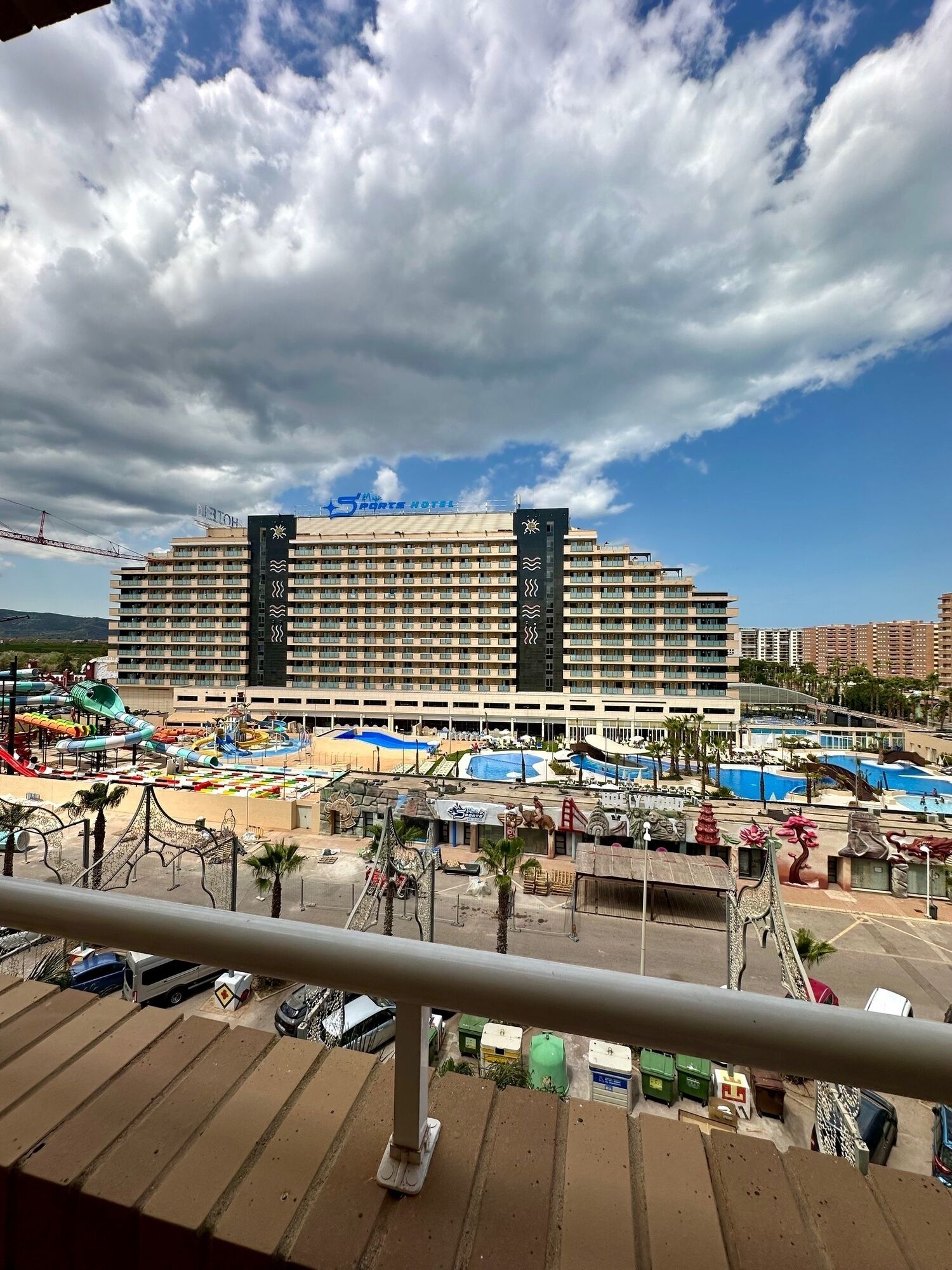 Apartment, 2 Bedrooms, Smoking, Terrace | Property grounds