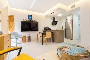 Leilighet, 1 soverom, balkong | Oppholdsrom