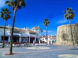 Exterior - Apartment 2 Mins From Beach La Cala de Mijas, With Pool and Airconditioner (Mijas)