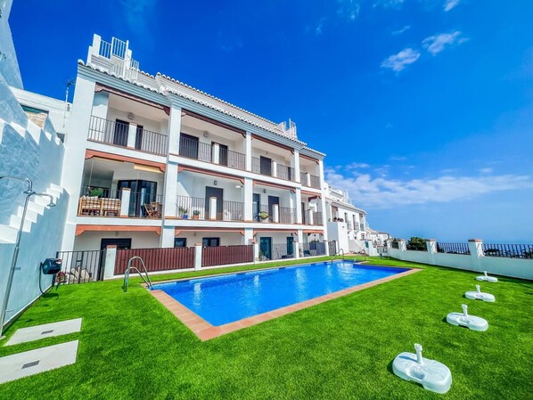 Apartment, 2 Bedrooms, Smoking, Terrace | Pool