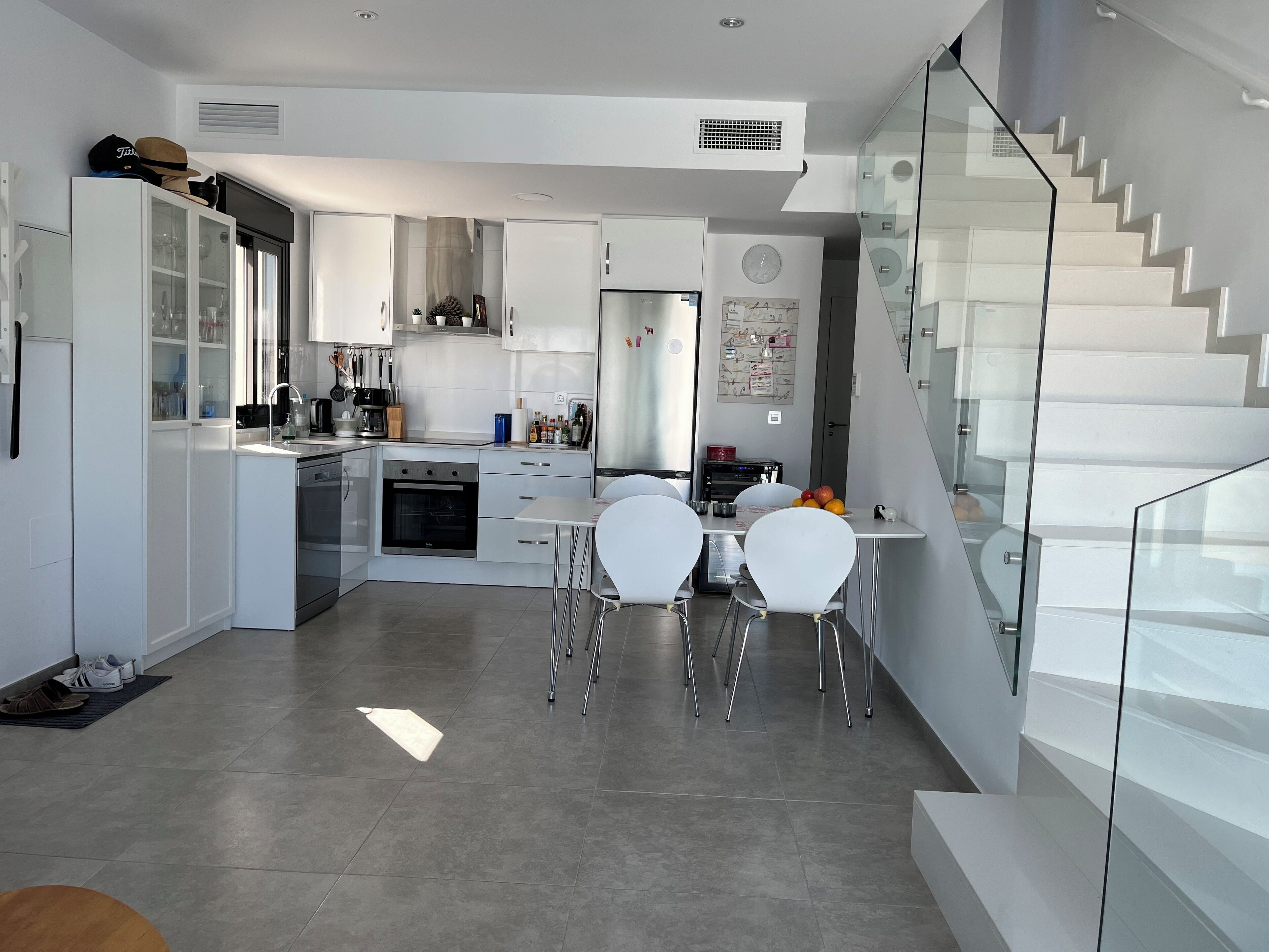 Nhà, 3 phòng ngủ, hồ bơi riêng, quang cảnh hồ bơi | Bếp riêng